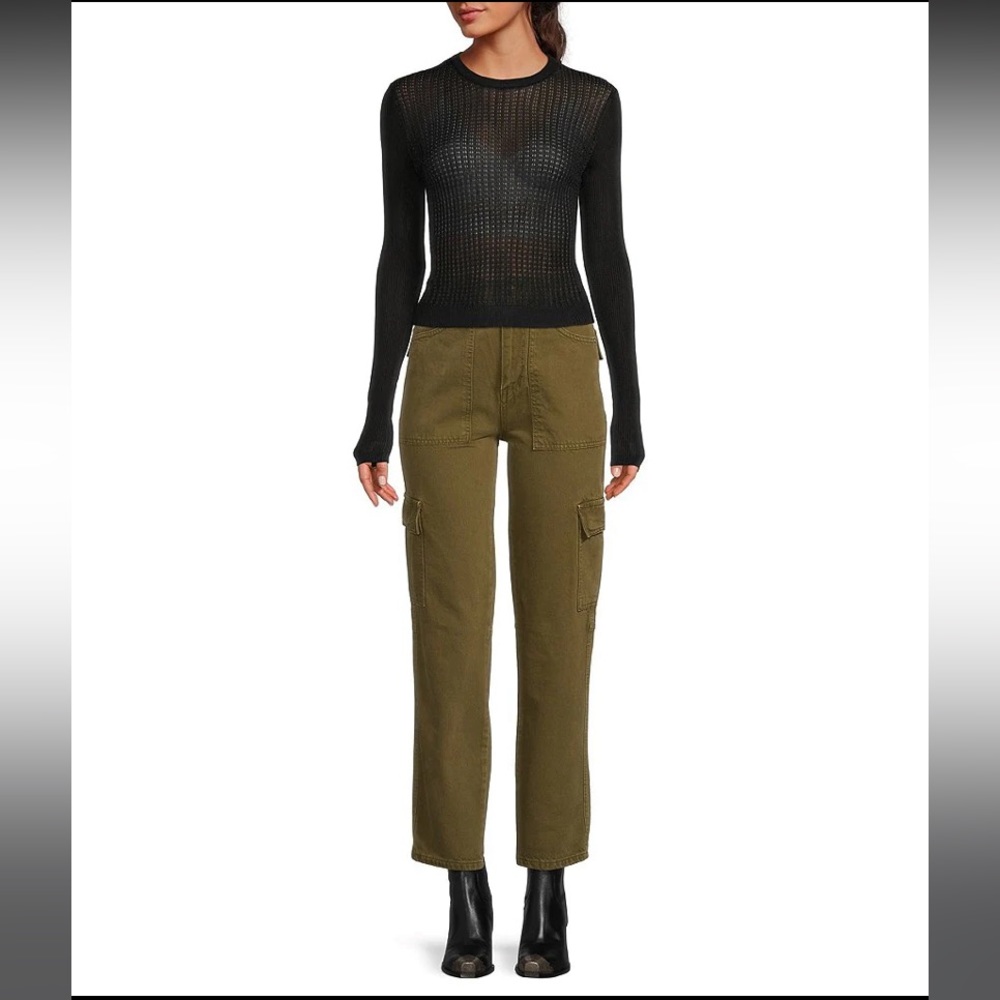 NWT | Free People | H20 Crew PullOver | Black | M |